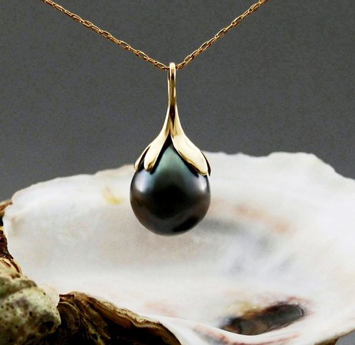 31 Offbeat Designs of Single Pearl Necklace | Tahitian pearl .