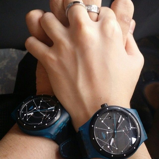 Someday we're gonna have couple watches like this.