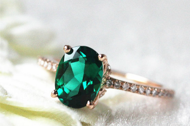 How to Choose Emerald Engagement Rings | Latest Trendy Outfit .