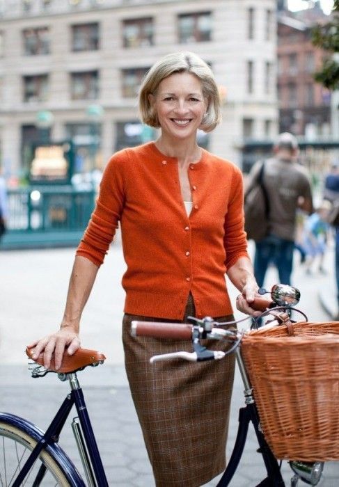 What to Wear at a Certain Age | Fashion over 50, Over 50 womens .