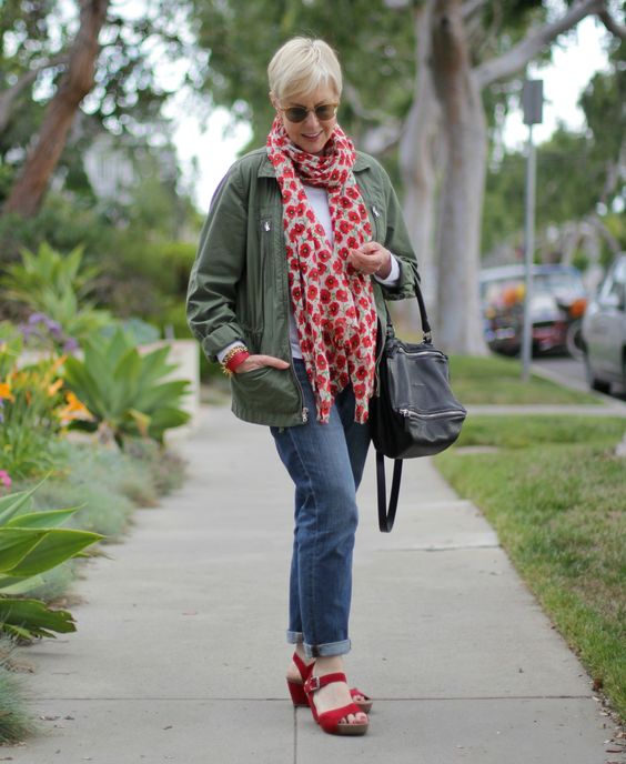 Dressing Styles for Women Over 50 -18 Outfits for Fifty Pl