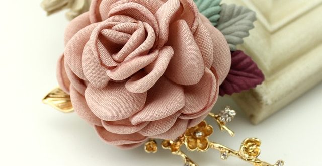 Fabric flower brooch jewelry brooch pin cardigan jacket beautiful .