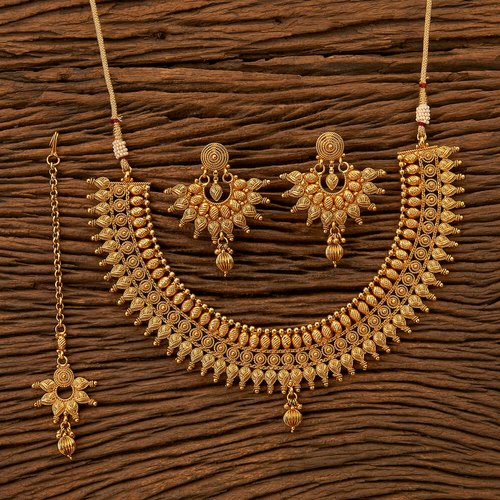 Wedding & Festive Wear Women Antique Gold Plated Classic Necklace .