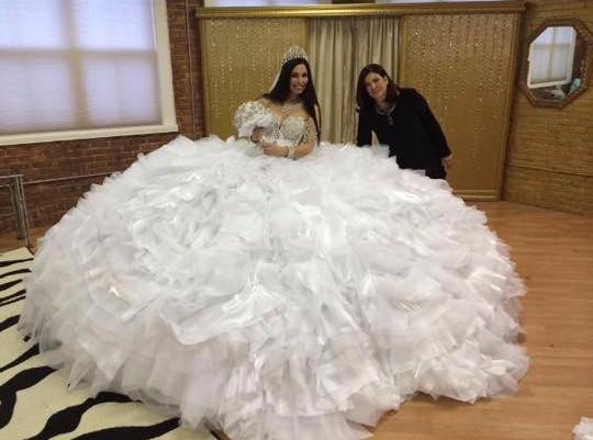 Sondra Celli 'Custom' size 10 used wedding dress - Nearly Newlyw
