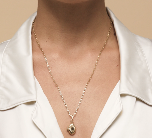 Locket Necklace | Meju