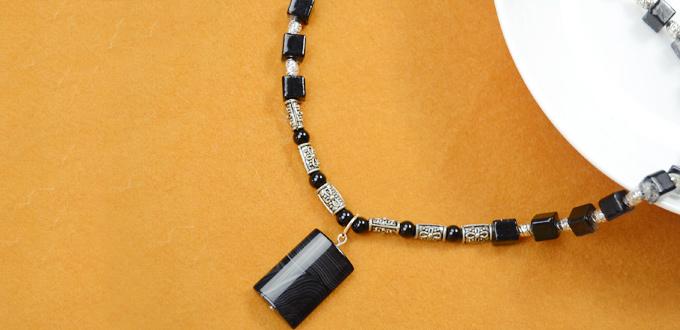 How to Make Black Beads Necklace Designs with Pendant for Men .