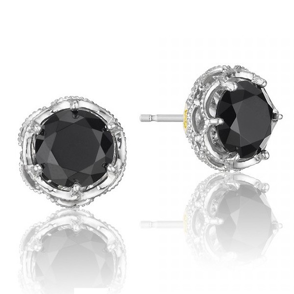 Onyx earrings tips and care - StyleSkier.c