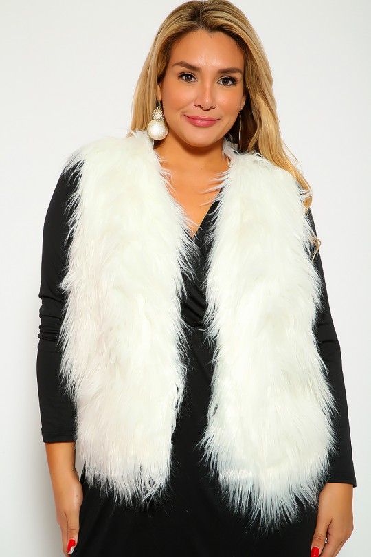 Sexy White Sleeveless Faux Fur Open Face Plus Size Party Ve