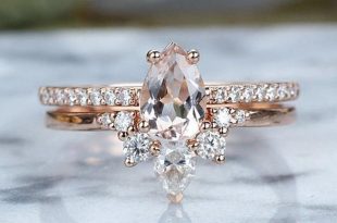27 best unique engagement rings on Etsy - Fashion Editor's pic