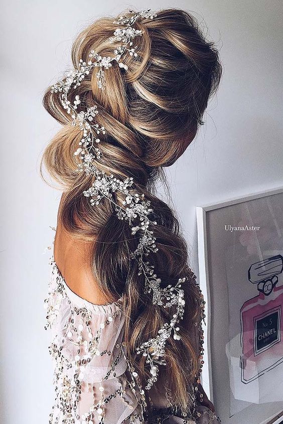 Stunning Wedding Hairstyles with Braids For Amazing Look in Your .