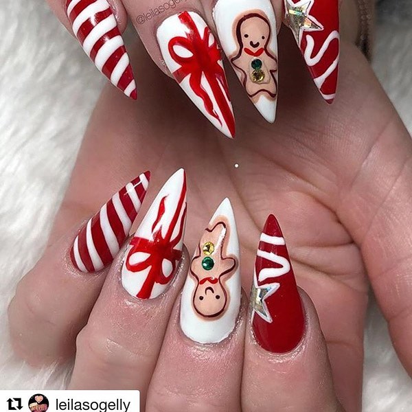 Best Christmas Nail Art Designs/Ideas and Inspirations to follow .