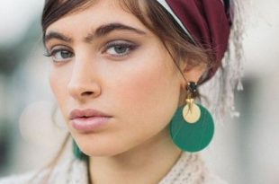 Best February Hair Wrap Inspiration in 2020 | Scarf hairstyles .