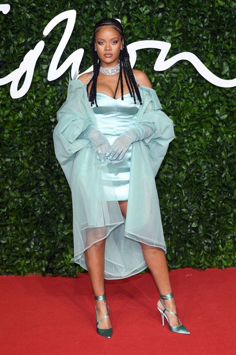 Rihanna's Best Outfits - Rihanna Fashion Evolution and Style Phot