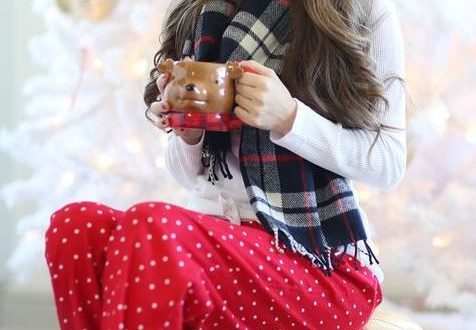 Cozy Christmas Pajama Outfit | Fashion, Outfits, Southern curls .