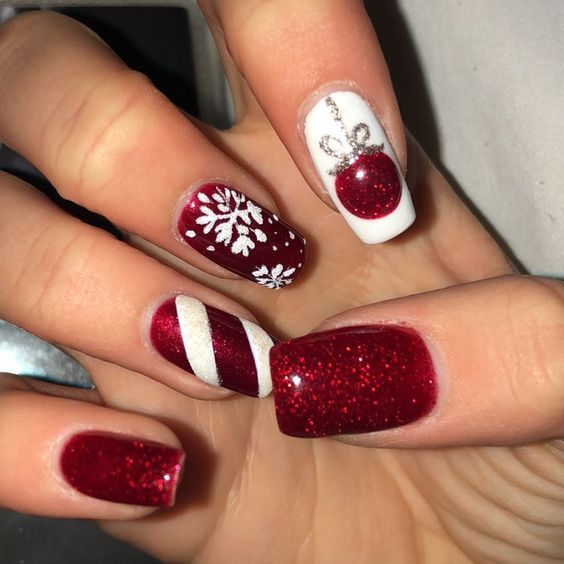 80 Festive Christmas Nail Art Ideas | Cute christmas nails .