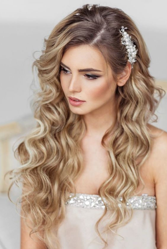 Wedding Hairstyle Inspiration - MODwedding | Wedding hair .