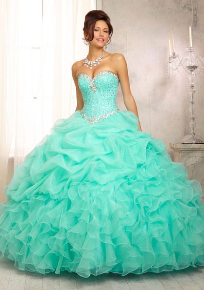 How to Plan a Classy Tiffany Blue Quinceanera - Quinceane