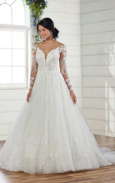 Long Sleeve Lace Ball Gown Wedding Dress | Kleinfeld Brid