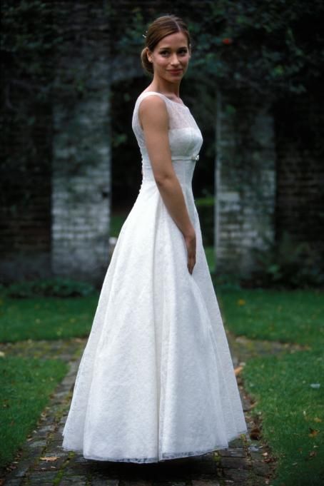 Top 10 Best Wedding Dresses | Movie wedding dresses, Prom dress .