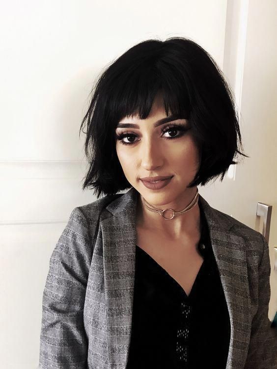 These 23 Inverted Bob Haircuts Are Trending in 2019 | Bob haircut .