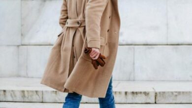 8 Comfy and Chic Outfits with Sherpa-Lined Denim Jackets