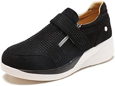 Explore Trendy Women's Sneakers: Comfort Meets Style!