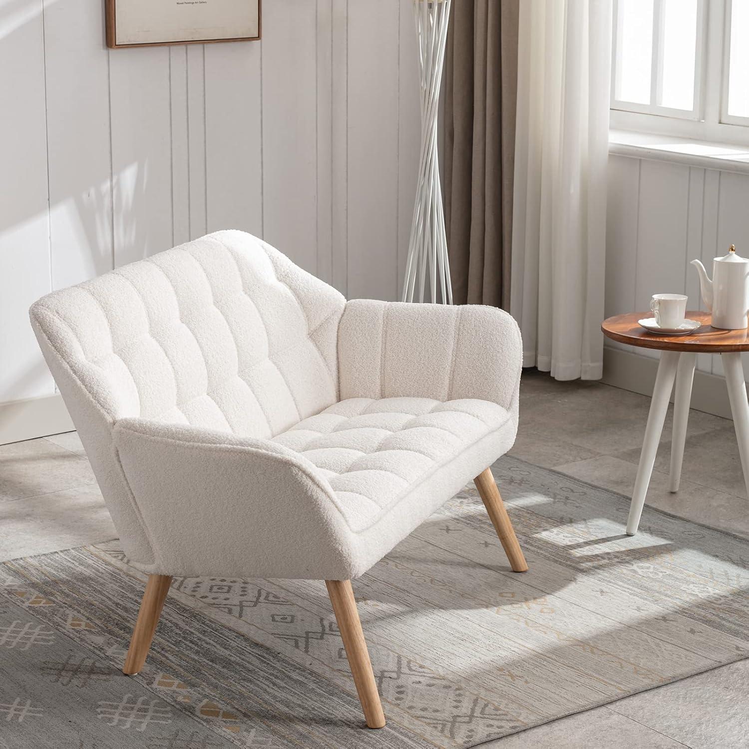 Cozy ​& Compact: Embracing Small Space Living with style